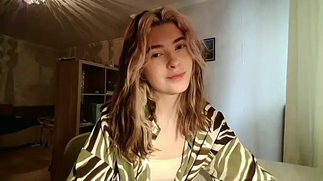 Dia DeAmas online show from February 8, 9:35 am