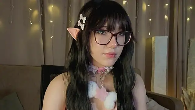 LaveraBadlam online show from January 9, 8:46 pm