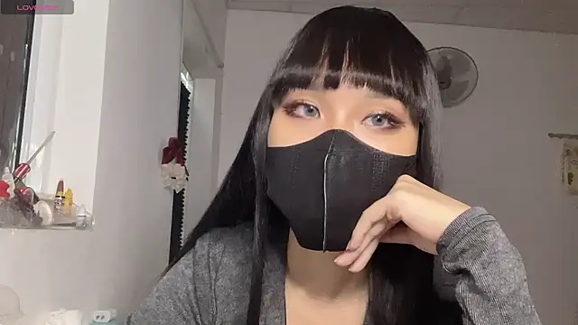 Tieu-May online show from March 1, 8:47 am