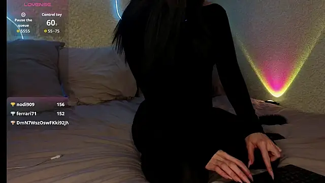 ValeryAlfie online show from April 16, 9:39 pm