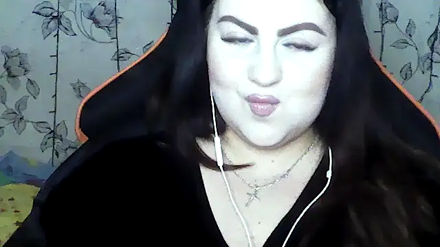 Ruby-Lorrie69 online show from January 5, 11:19 pm