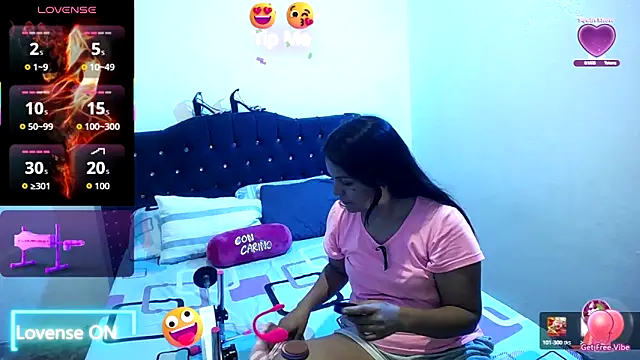 zaraluxx1 online show from January 18, 6:21 am