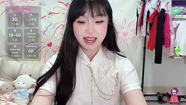 xiaoguai99 online show from April 17, 1:13 pm