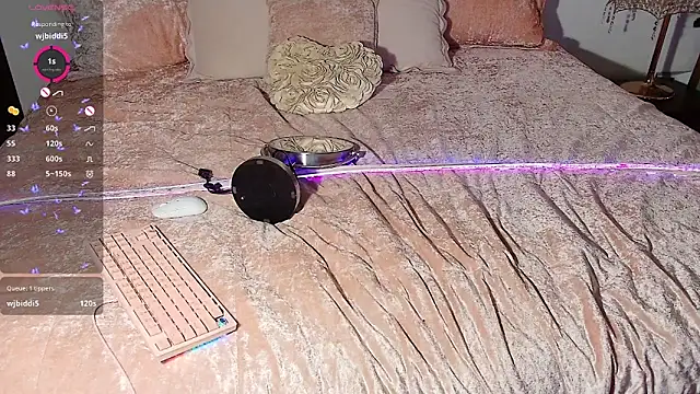 secretluv online show from March 20, 4:06 am