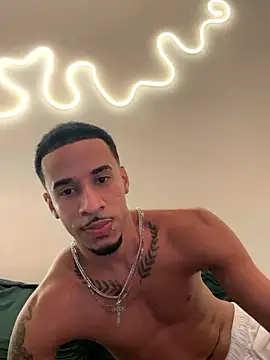 Gael Reis online show from January 14, 3:22 am