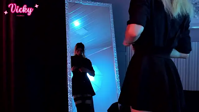 vicky fant4sy online show from February 2, 1:21 pm