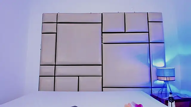 alejandra loppez online show from February 21, 7:47 pm