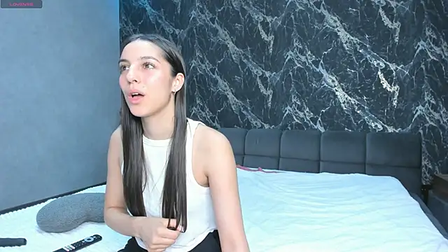 stella torres online show from March 27, 4:14 am