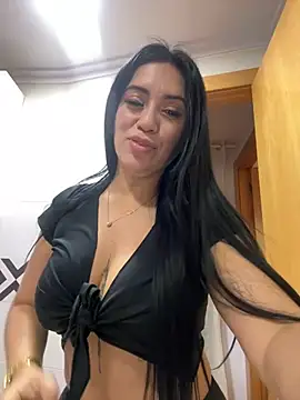 nataliia queen  online show from March 21, 8:41 am