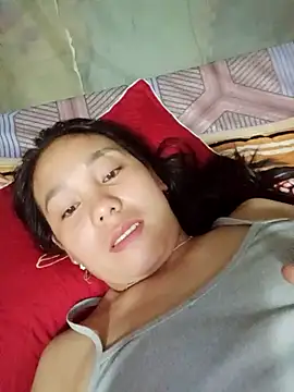 vanvan005 online show from April 2, 11:24 pm