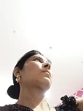 Hot ree85 online show from March 8, 5:33 am