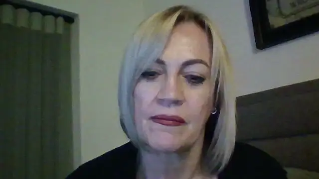 Milfshake227 online show from March 21, 10:15 pm