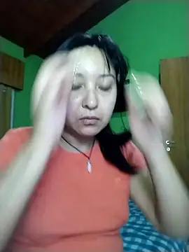 Johanna100718 online show from January 8, 11:42 pm