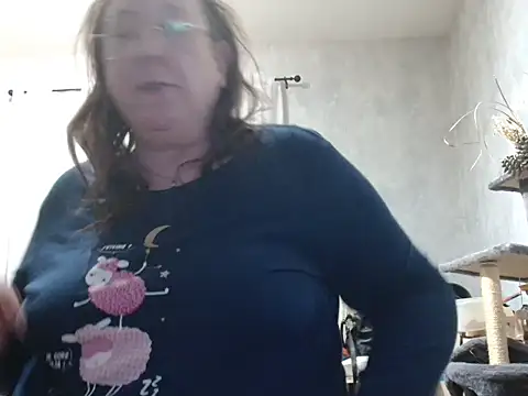 xmyriamx online show from February 25, 8:40 pm