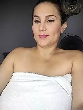 BUSSY DIVORCED online show from January 13, 7:29 pm