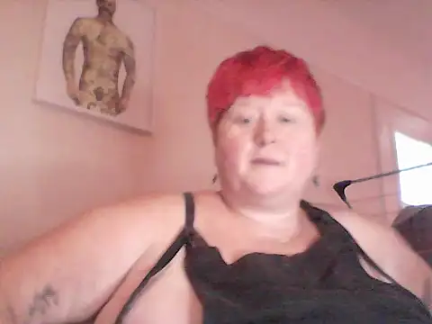 BustyRedxx online show from June 3, 10:05 am