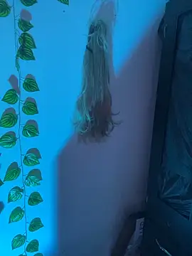 Isabella Belmont online show from February 14, 6:59 am