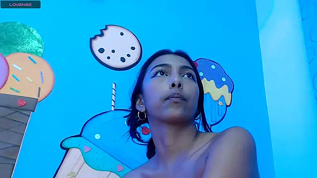 skinnysexzara18 online show from February 28, 5:40 am