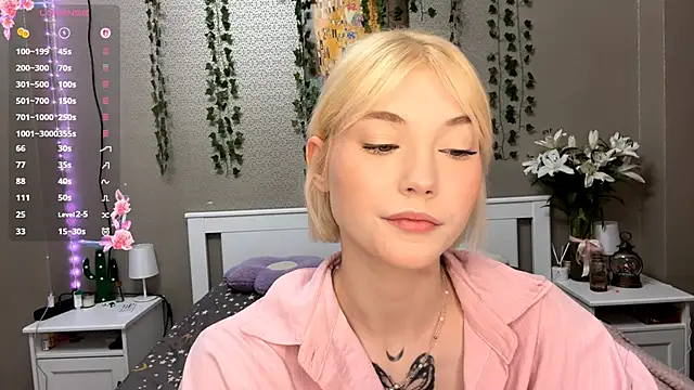 LlsabethHaze online show from February 15, 12:26 pm