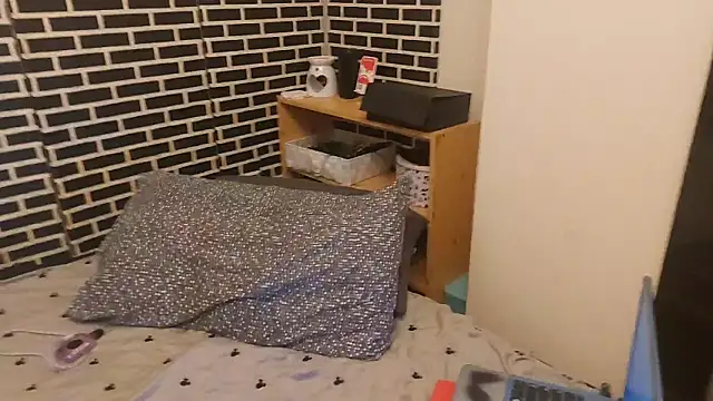 Spatgirl online show from February 15, 7:02 pm