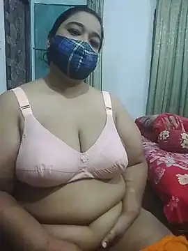 momo loves online show from March 31, 6:08 pm