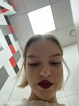 AshleyMur online show from February 18, 4:33 am