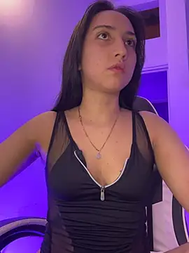 sofiiamillerr online show from July 4, 4:52 am