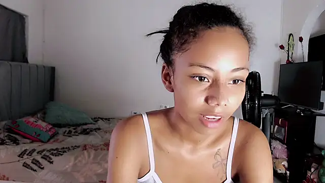 linda brown  online show from February 27, 12:49 pm