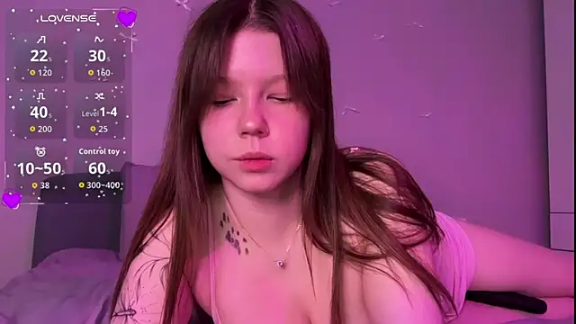 karalinhks online show from April 16, 1:44 pm