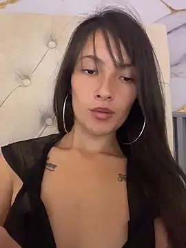 Michelle ec online show from April 16, 9:39 pm