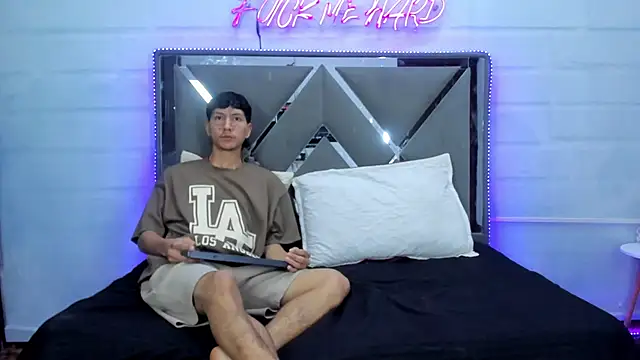 BunnyLove  online show from February 9, 12:46 am