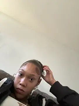 Tamiii420 online show from February 21, 10:21 pm