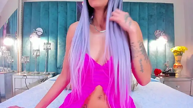 mia ellieth online show from March 6, 2:50 am