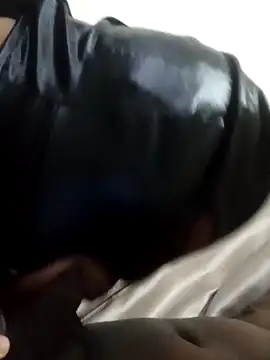 kktb lisa online show from March 5, 8:15 pm