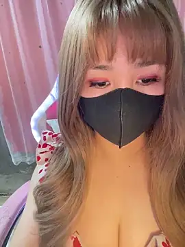 -Violet-t online show from April 17, 1:02 pm