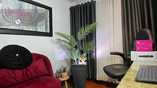 VictoriaPaker online show from March 9, 11:35 am