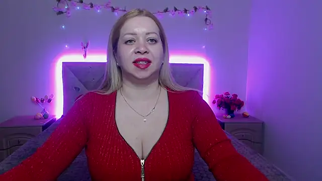 OliviaVerr online show from April 5, 1:32 pm