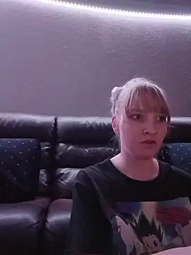 BunnySnowFlake online show from April 13, 1:51 am