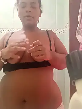 melyas online show from January 8, 1:15 pm