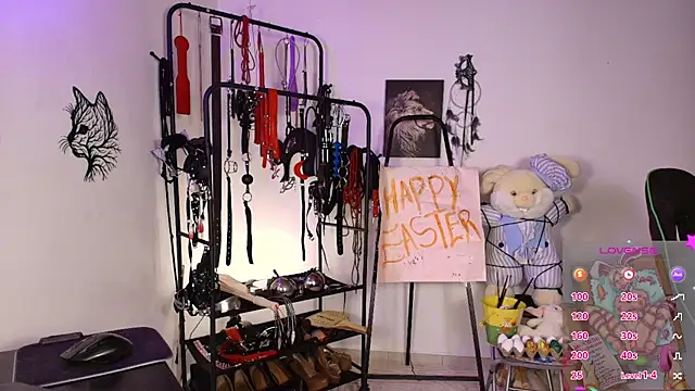 ariannaconnor  online show from April 4, 3:22 pm