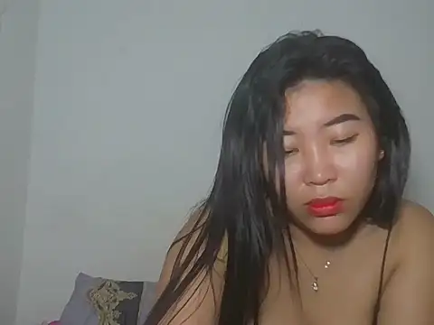 Zyeiii online show from February 22, 6:09 pm