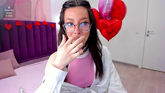 IvyDainty online show from February 17, 2:00 am