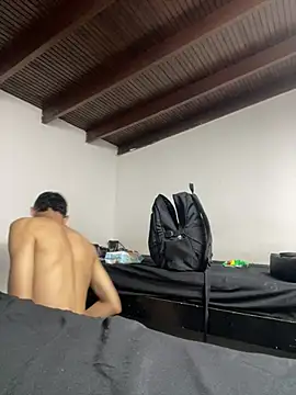 Sophi and Jack online show from February 28, 5:18 am