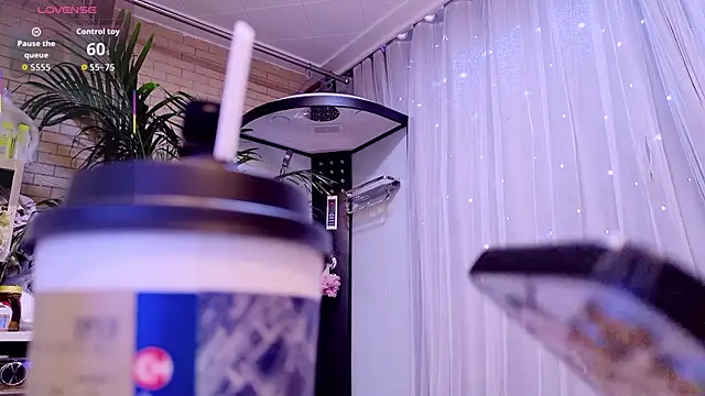 neinei bao online show from March 28, 1:27 am