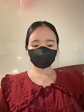 Gwen879 online show from April 7, 4:58 am