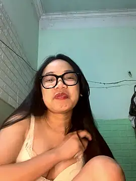 Leeeiu online show from January 9, 4:44 pm