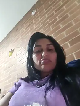 LunaRouuse  online show from March 31, 11:38 pm