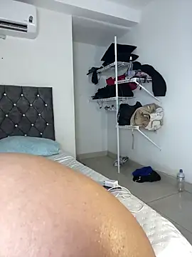 uncontrolled fire online show from April 10, 9:32 pm