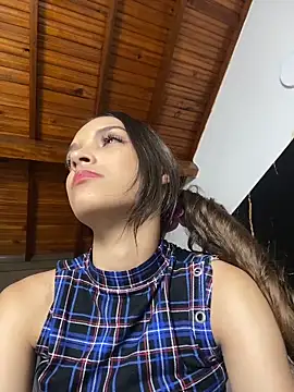 uncontrolled fire online show from March 27, 7:14 pm