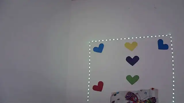 Mia Suarez7 online show from March 26, 1:19 am